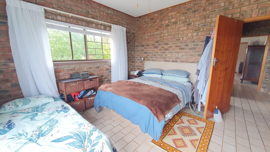 5 Bedroom Property for Sale in Dana Bay Western Cape